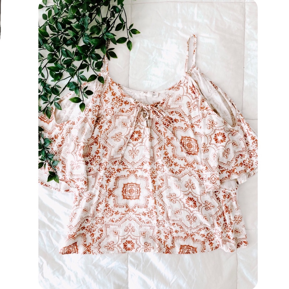 Pacsun cold shoulder blouse